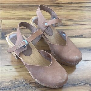 KLÄGN Swedish Ankle Strap Clogs